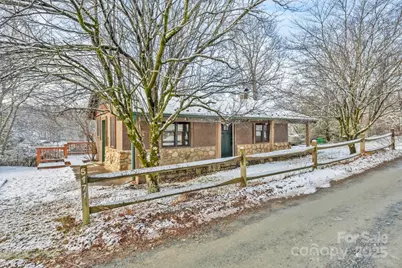 5171 Edgemont Road, Collettsville, NC 28611 - Photo 2