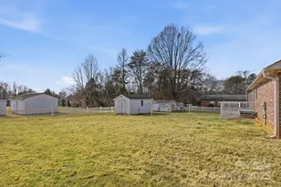 158 Polly Dr, Statesville, NC 28625 - Photo 28