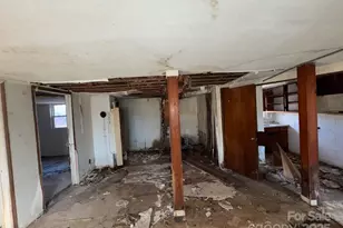 3133 Ed Bowman St, Morganton, NC 28655 - Photo 36