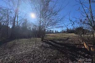 3133 Ed Bowman St, Morganton, NC 28655 - Photo 18