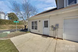 17369 Villanova Rd, Huntersville, NC 28078 - Photo 4