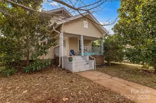 77 Archer St, Granite Falls, NC 28630 - Photo 2