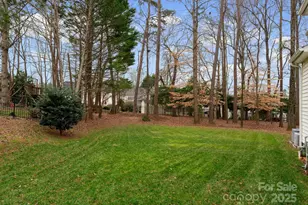 1736 Walnut Crest Ln, Matthews, NC 28105 - Photo 4