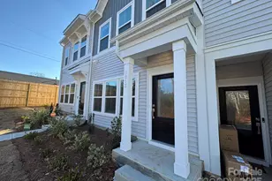 7013 Alpharetta St, Charlotte, NC 28216 - Photo 2