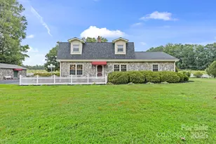 239 Golf Course Rd, Maiden, NC 28650 - Photo 2