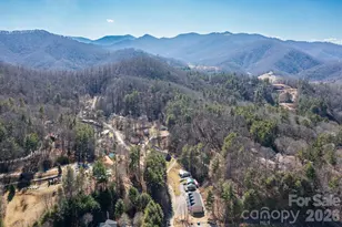 328 Bowditch St, Burnsville, NC 28714 - Photo 16