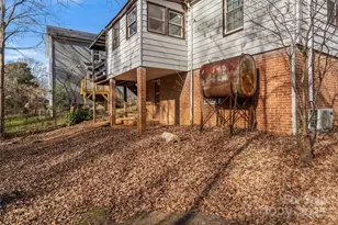 112 10th Ave SE, Hickory, NC 28602 - Photo 4