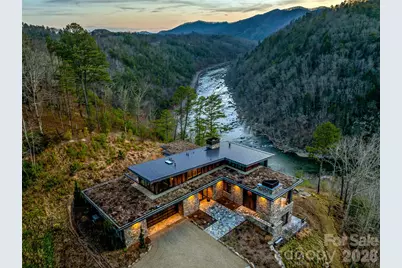 112 Moon Shadow Lane, Marshall, NC 28753 - Photo 2