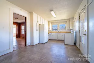 1922 Old Conover-Startown Rd, Newton, NC 28658 - Photo 24