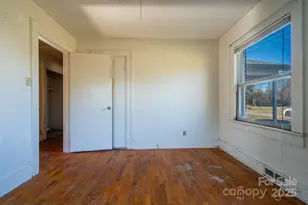 1922 Old Conover-Startown Rd, Newton, NC 28658 - Photo 16