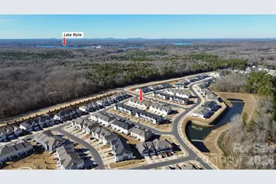 15333 Braid Meadow Drive, Charlotte, NC 28278 - Photo 2