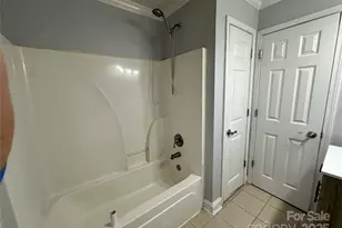 1011 Hull St, Statesville, NC 28677 - Photo 16