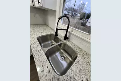 1011 Hull Street, Statesville, NC 28677 - Photo 6