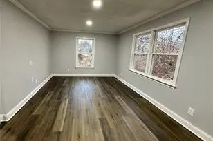 1011 Hull St, Statesville, NC 28677 - Photo 8