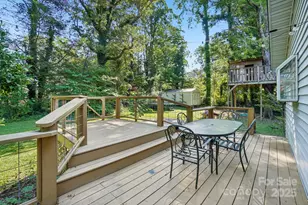 710 Heatherwood Dr, Hendersonville, NC 28792 - Photo 38