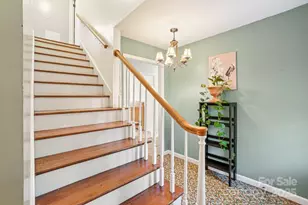 710 Heatherwood Dr, Hendersonville, NC 28792 - Photo 8