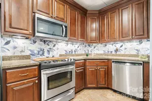 402 Golfview Ct SE, Lenoir, NC 28645 - Photo 26