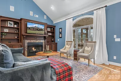 402 Golfview Court SE, Lenoir, NC 28645 - Photo 6