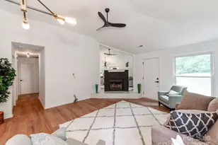 9026 Louvaine Dr, Charlotte, NC 28227 - Photo 4