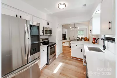 9026 Louvaine Drive, Charlotte, NC 28227 - Photo 8