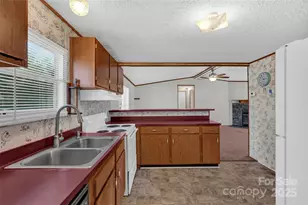 4586 Deal Rd, Claremont, NC 28610 - Photo 12