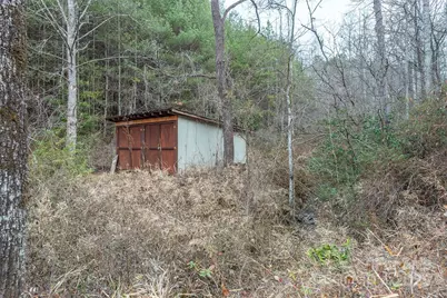 380 Buttercup Lane, Marion, NC 28752 - Photo 8