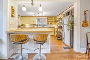 9 Mountain View Rd, Asheville, NC 28806 - Photo 14