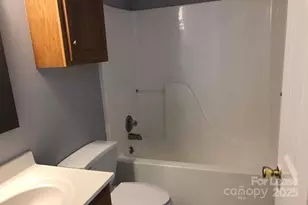 1020 Ashford St, Charlotte, NC 28214 - Photo 4