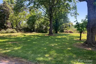 1697 Morningside Dr, Newton, NC 28658 - Photo 2