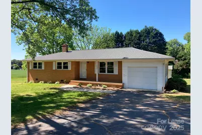 1697 Morningside Drive, Newton, NC 28658 - Photo 1