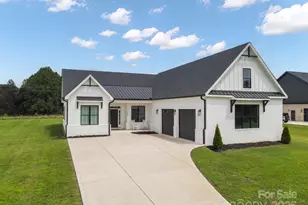 535 New Salem Rd, Statesville, NC 28625 - Photo 1