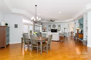 2206 Lincolnshire Ln, Waxhaw, NC 28173 - Photo 10