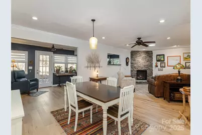 128 Camellia Way, Laurel Park, NC 28739 - Photo 8