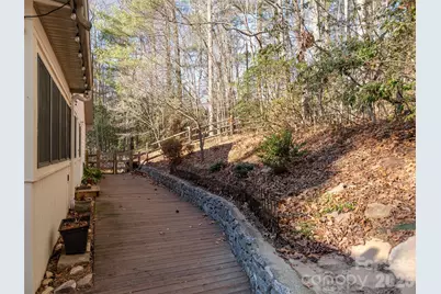 128 Camellia Way, Hendersonville, NC 28739 - Photo 32