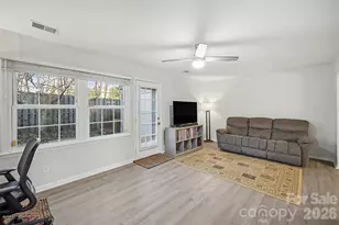 8001 Regent Park Ln, Charlotte, NC 28210 - Photo 12