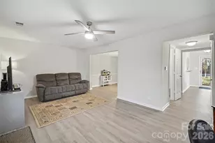 8001 Regent Park Ln, Charlotte, NC 28210 - Photo 14