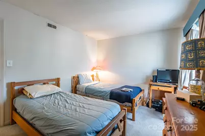 833 Farmhurst Drive, Charlotte, NC 28217 - Photo 14