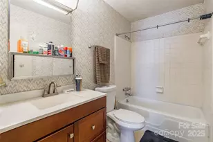 833 Farmhurst Dr, Charlotte, NC 28217 - Photo 12