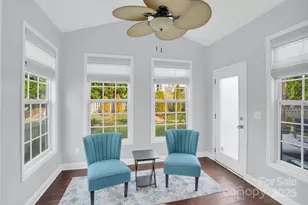 9208 Inverness Bay Rd, Charlotte, NC 28278 - Photo 18