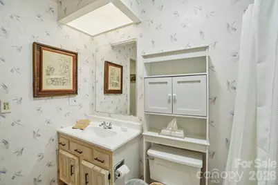 19 Hickory Court Lane, Hendersonville, NC 28792 - Photo 18