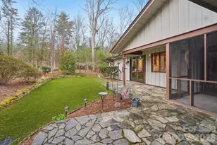 19 Hickory Ct Ln, Hendersonville, NC 28792 - Photo 32