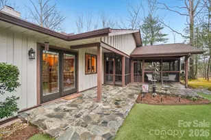 19 Hickory Ct Ln, Hendersonville, NC 28792 - Photo 30