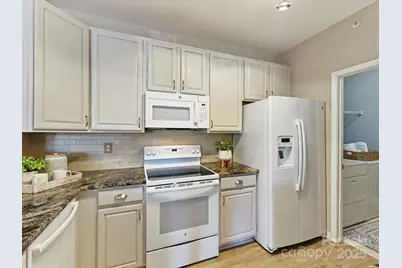 19763 Deer Valley Drive, Cornelius, NC 28031 - Photo 8