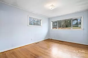 1177 2nd St Pl SE, Hickory, NC 28602 - Photo 10