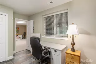 210 Black Oak Ln, Hendersonville, NC 28791 - Photo 32