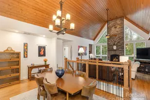 210 Black Oak Ln, Hendersonville, NC 28791 - Photo 8