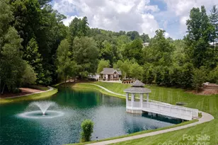 210 Black Oak Ln, Hendersonville, NC 28791 - Photo 44