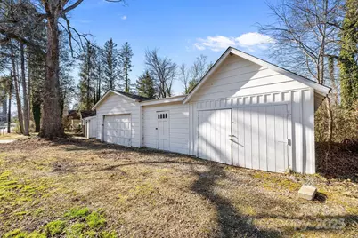 228 Grove Street, Brevard, NC 28712 - Photo 8
