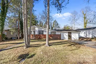 228 Grove St, Brevard, NC 28712 - Photo 4