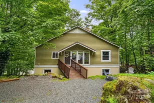 103 Maple Ln, Beech Mountain, NC 28604 - Photo 2